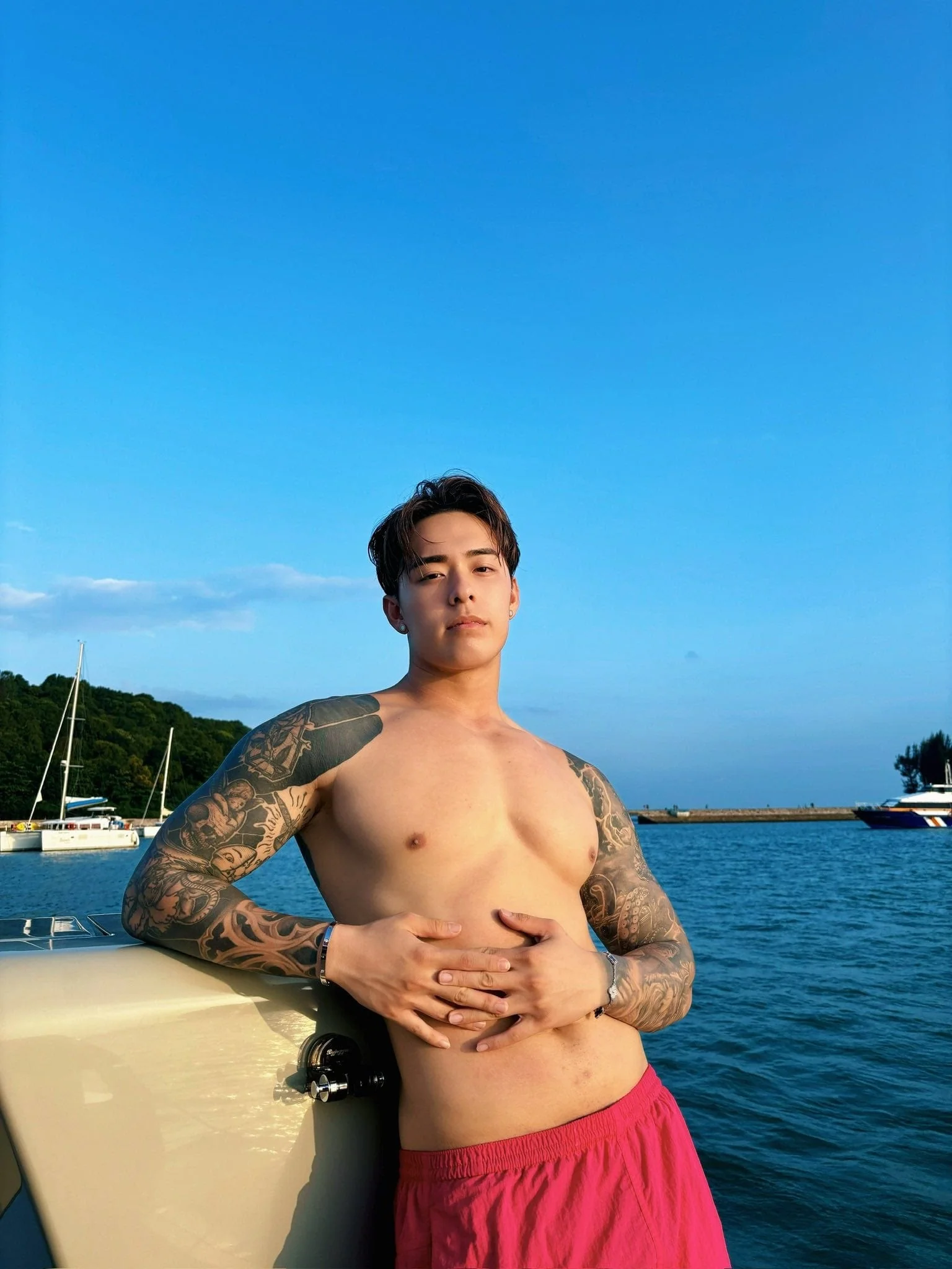 Feel Titus Low - Image 5